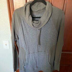 Eddie Bauer Gray Turtleneck Sweater with High Collar